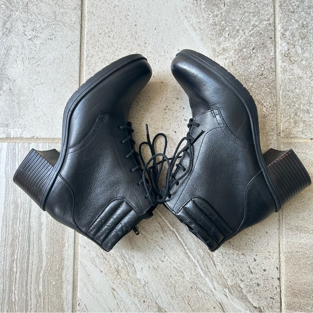 Clarks Women’s Hollis Jasmine Black Leather Lace Up Ankle Boots, Size 8.5M - Picture 7 of 13